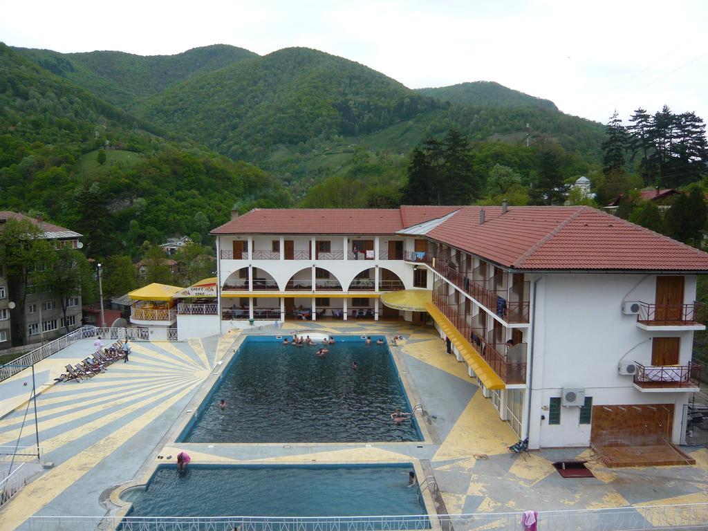 Sara'S Sons Hotel Baile Herculane Luaran gambar