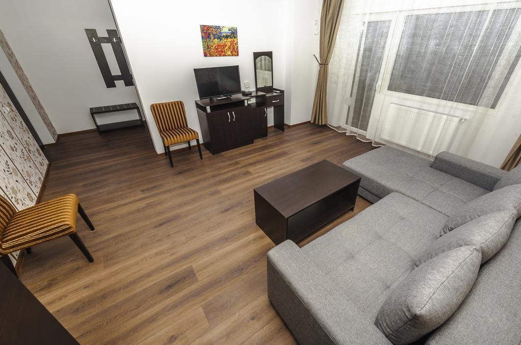 Sara'S Sons Hotel Baile Herculane Luaran gambar