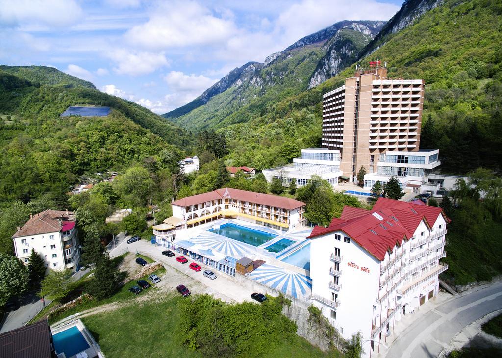 Sara'S Sons Hotel Baile Herculane Luaran gambar