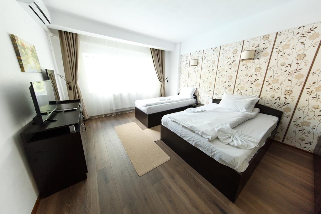 Sara'S Sons Hotel Baile Herculane Luaran gambar