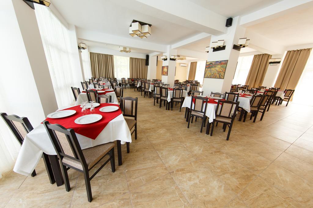 Sara'S Sons Hotel Baile Herculane Luaran gambar
